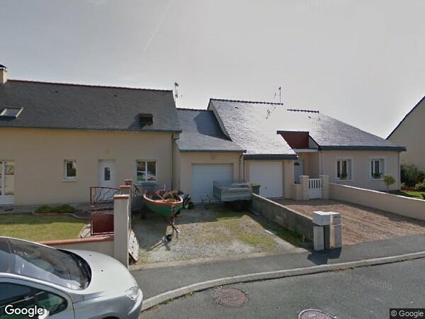 UNE MAISON D'HABITATION