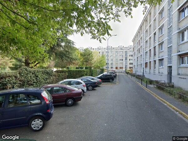 UN APPARTEMENT ET UNE CAVE