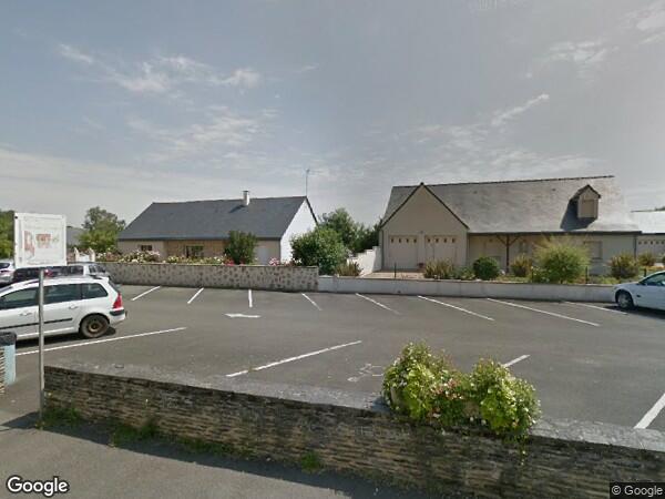 UNE MAISON D'HABITATION, TYPE LONGÈRE