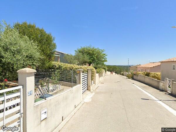 UNE VILLA EN R+1 AVEC GARAGE, PISCINE ET CUISINE D'ÉTÉ