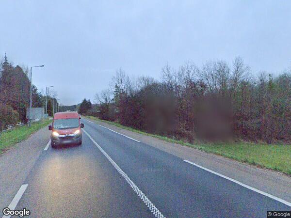 UNE MAISON À USAGE D'HABITATION