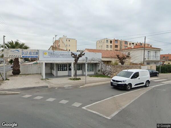 UN APPARTEMENT TYPE F1B AVEC UN SÉCHOIR, UNE CAVE ET UN PARKING EXTÉRIEUR