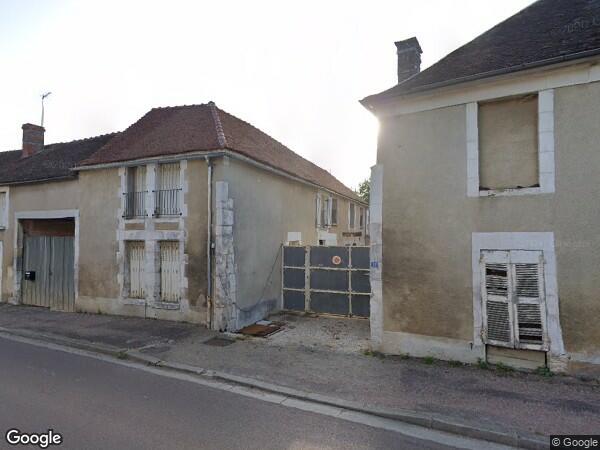 UNE MAISON MITOYENNE