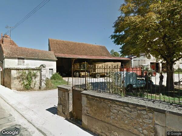 UNE MAISON D'HABITATION