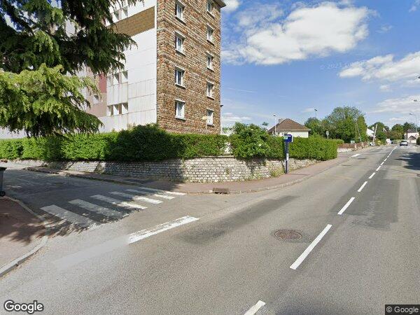 UN APPARTEMENT F3 ET UNE CAVE