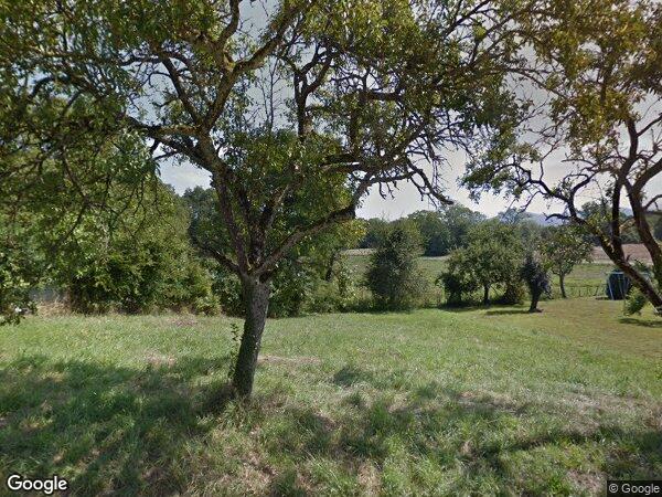 UN EMPLACEMENT DE PARKING