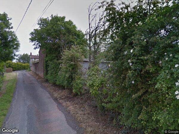 UNE MAISON À USAGE D'HABITATION