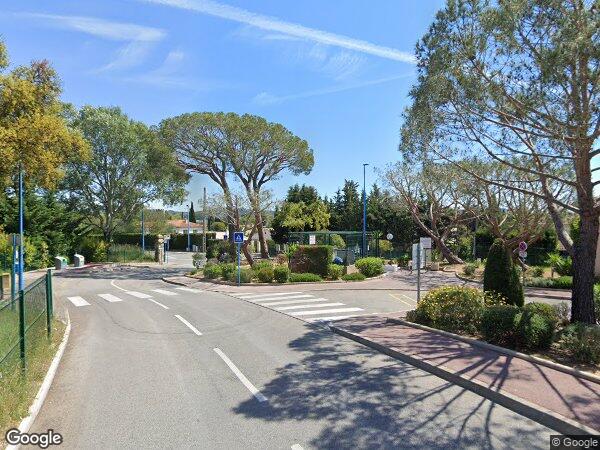 UNE VILLA AVEC GARAGE