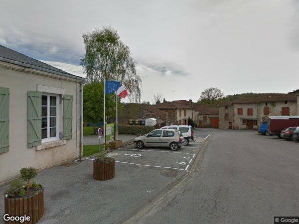 UN ENSEMBLE IMMOBILIER