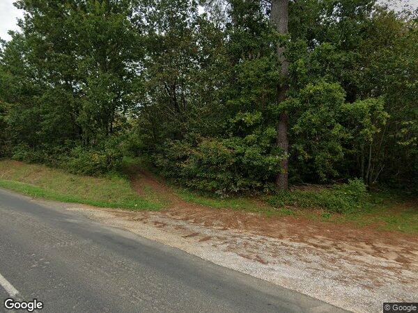 UNE MAISON À USAGE D'HABITATION