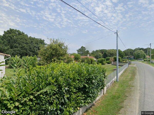 UNE MAISON D'HABITATION