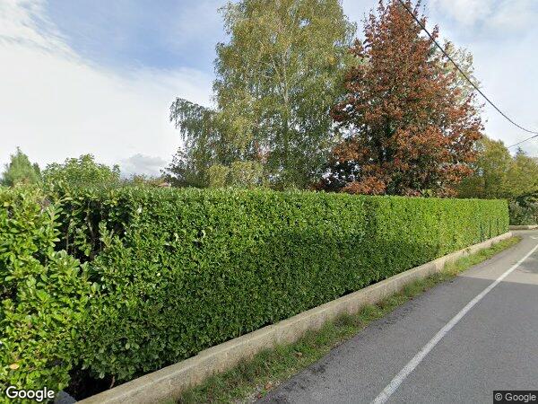 UNE  MAISON D'HABITATION