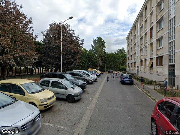 UN APPARTEMENT ET UNE CAVE