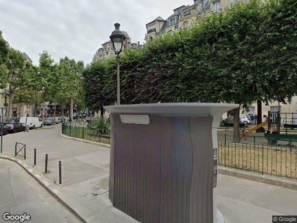 UNE MAISON À USAGE D'HABITATION