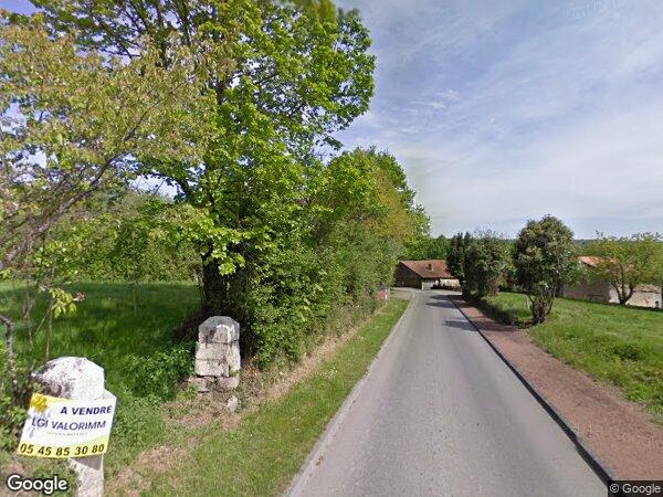 UNE MAISON D'HABITATION