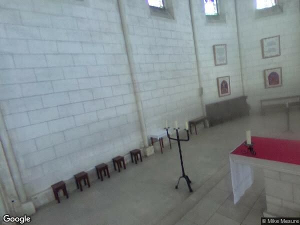 UNE MAISON D'HABITATION