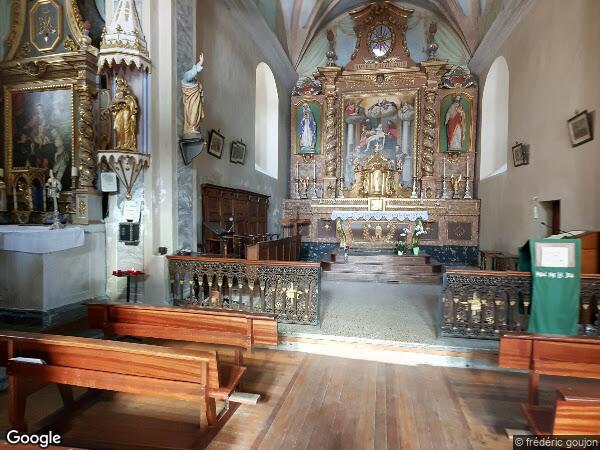 UNE PARCELLES DE TERRAIN