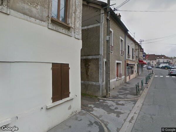 UNE MAISON D'HABITATION