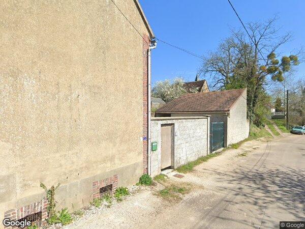 UNE MAISON D'HABITATION