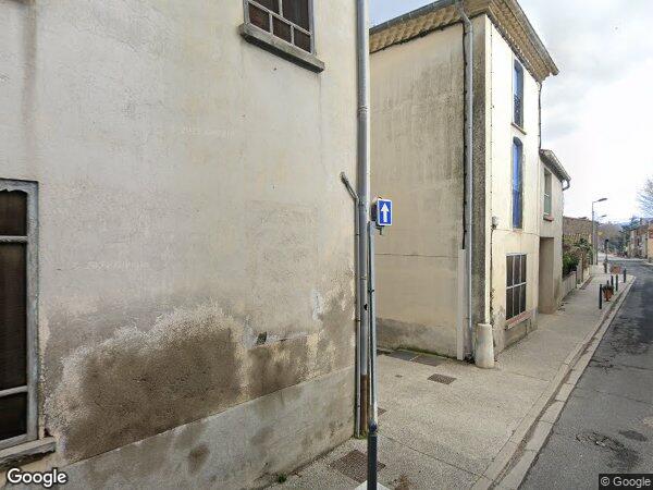 UNE MAISON À USAGE D'HABITATION