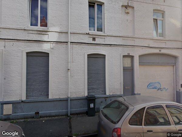 UNE MAISON D'HABITATION