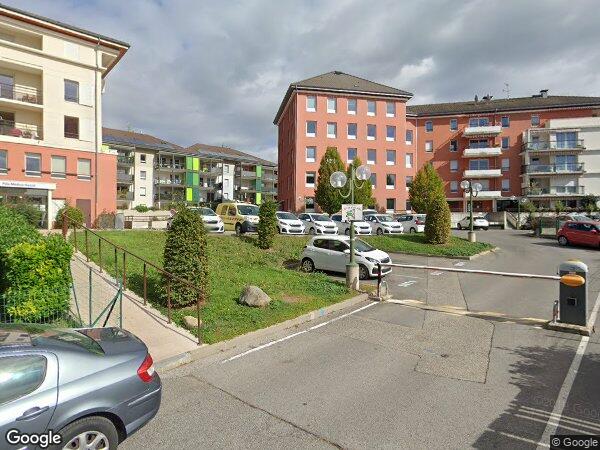 UN APPARTEMENT T3 AVEC GARAGE