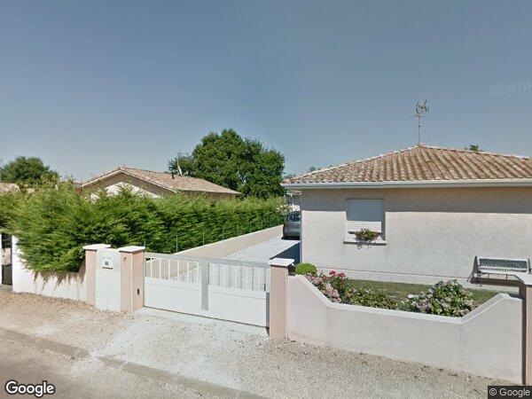 UNE MAISON D'HABITATION