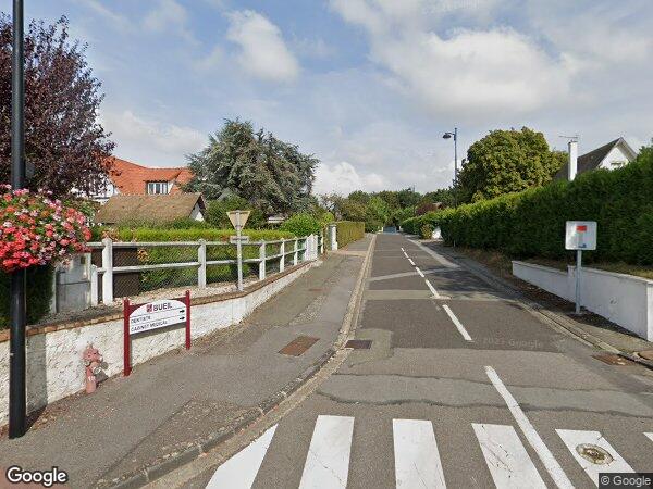 UNE MAISON D'HABITATION