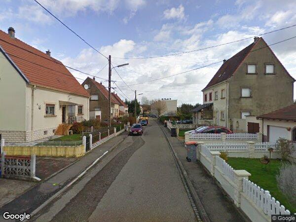 UNE MAISON D'HABITATION