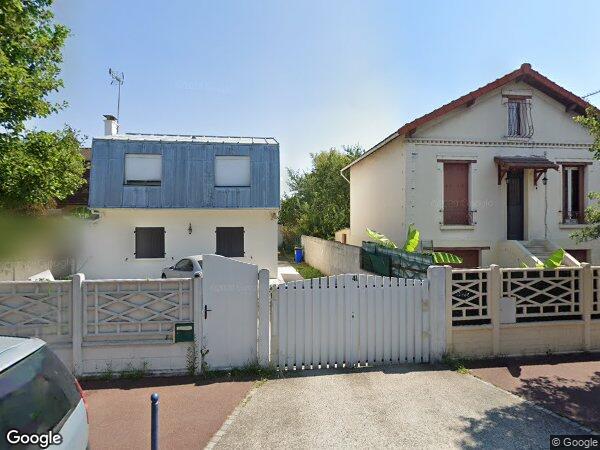 UN PAVILLON D'HABITATION