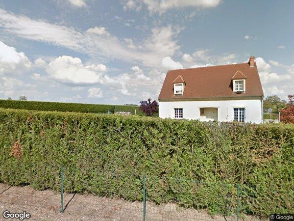 UNE MAISON D'HABITATION