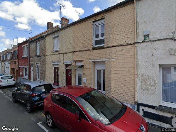 UNE MAISON MITOYENNE À USAGE D’HABITATION 