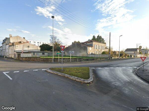 UNE MAISON D'HABITATION