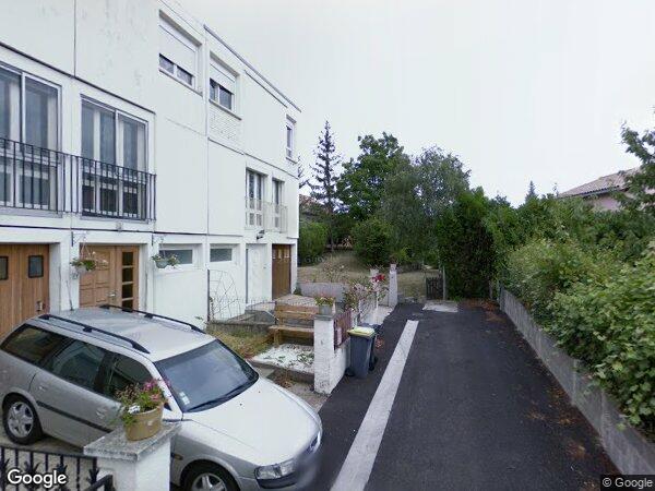 UNE MAISON D'HABITATION