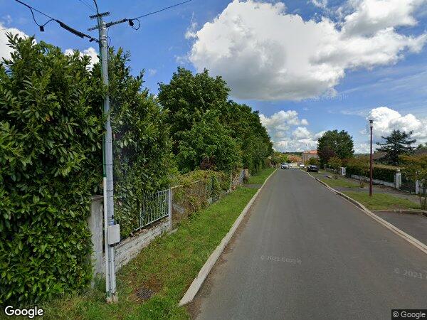 UNE MAISON À USAGE D'HABITATION