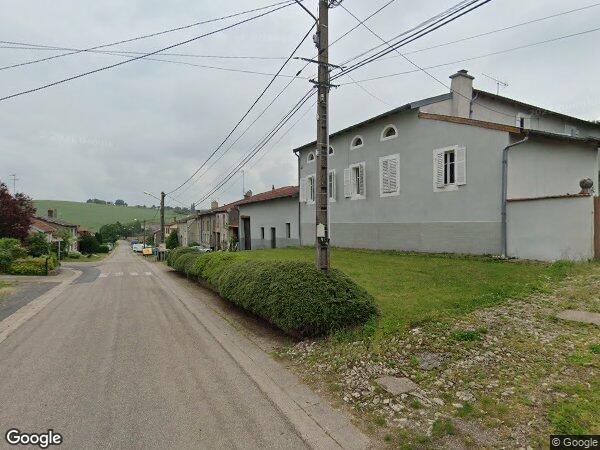 UNE MAISON D'HABITATION