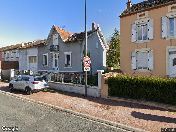 UNE MAISON D'HABITATION