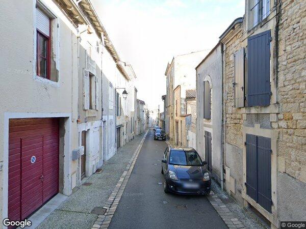 UNE MAISON D'HABITATION