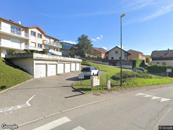 UN ENSEMBLE IMMOBILIER