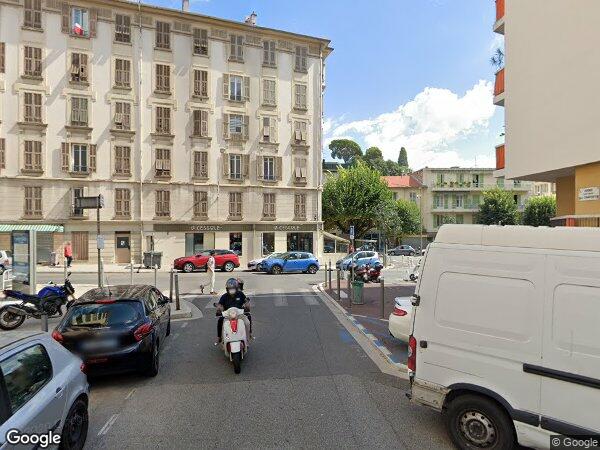 UN APPARTEMENT ET UNE CAVE