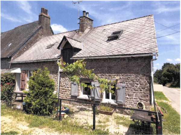 UNE MAISON