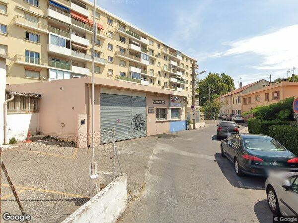 UN APPARTEMENT AVEC CAVE ET UN GARAGE