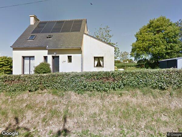 UNE MAISON AVEC JARDIN