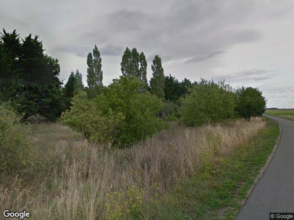 UNE MAISON À USAGE D'HABITATION