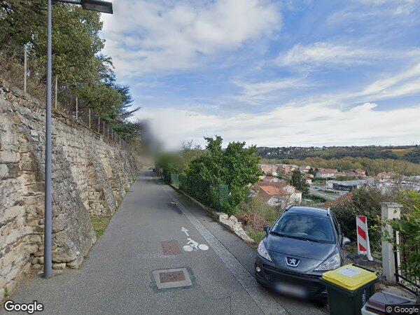 UNE PARCELLE DE TERRAIN