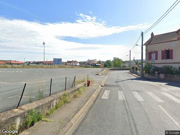 UN ENSEMBLE IMMOBILIER