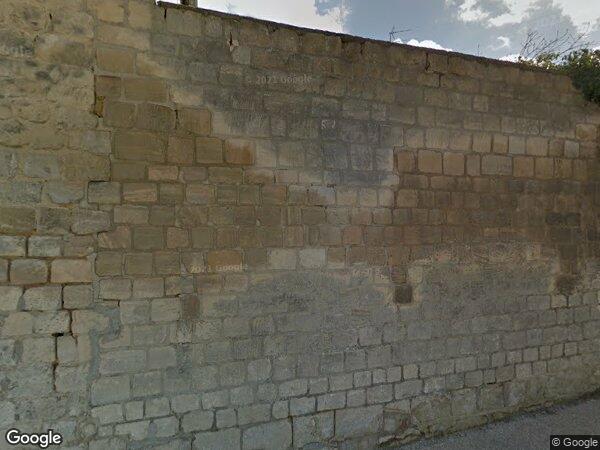 UNE MAISON D'HABITATION MITOYENNE EN TRIPLEX