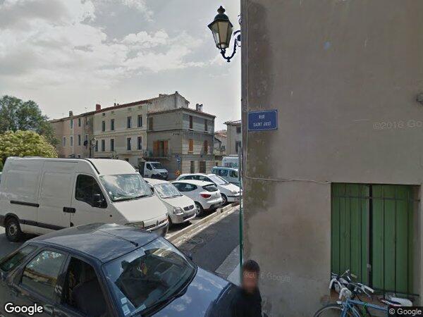 UNE MAISON D'HABITATION