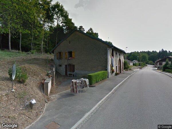 UNE MAISON D'HABITATION