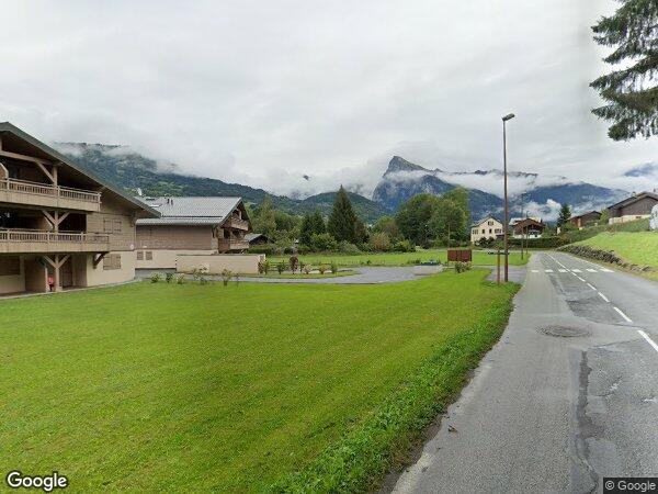 UN APPARTEMENT EN DUPLEX